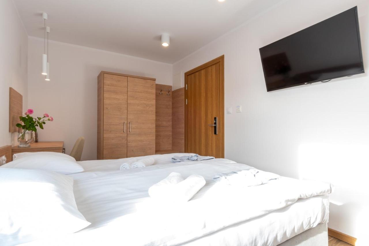 Amber Port Hotel Дарволко Екстериор снимка